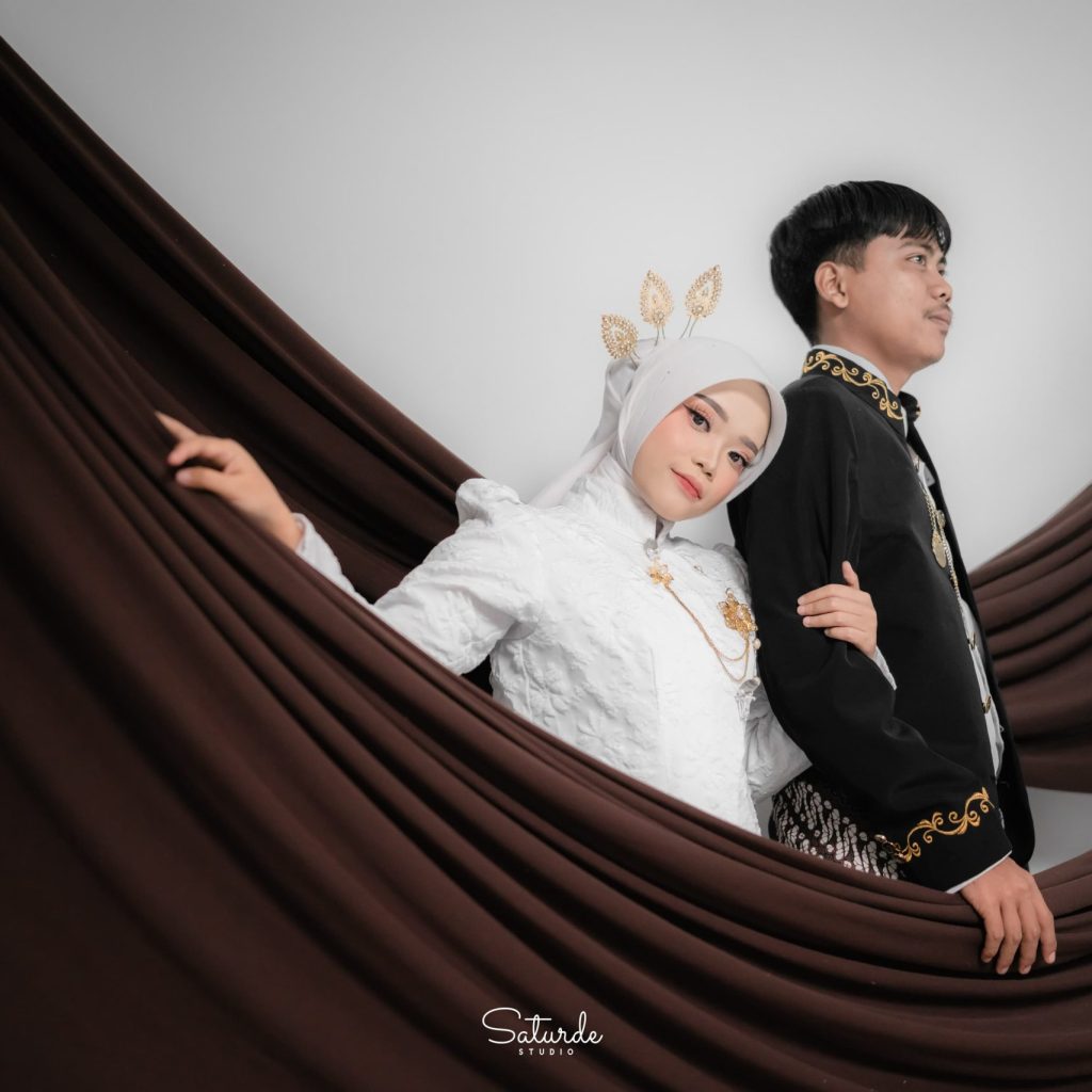 Sri & Hadi (8)