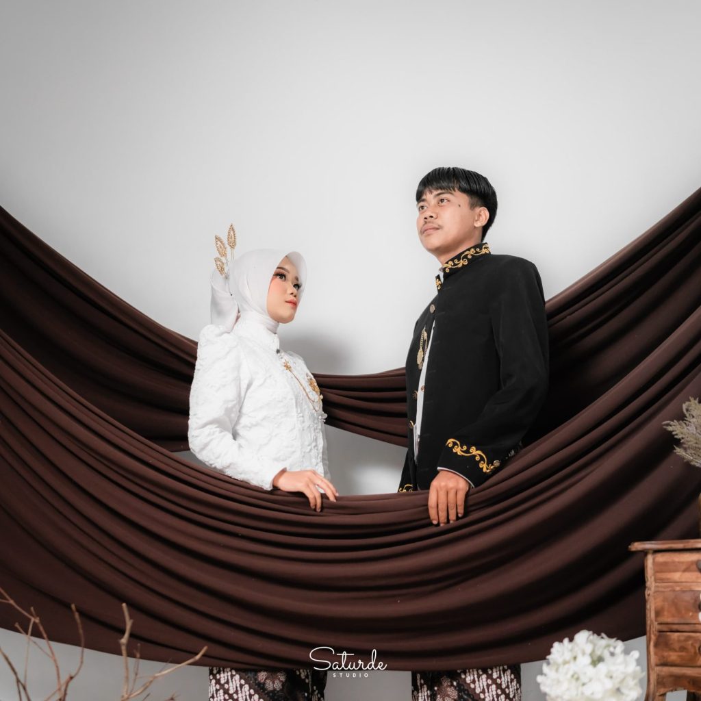 Sri & Hadi (9)